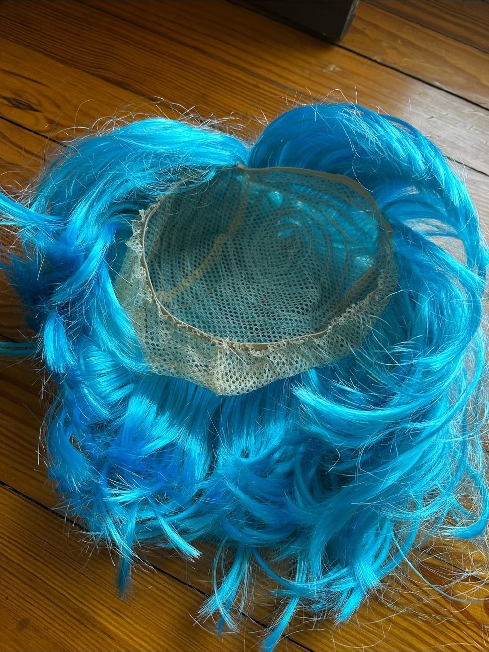 Bright Blue Wig - Picture 3 of 4